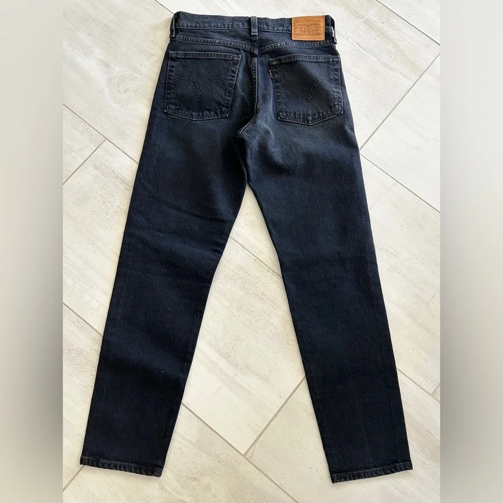 Levi's Wedgie Icon Fit - High Waisted Straight Leg Black Jeans - Size 24 - Picture 5 of 6